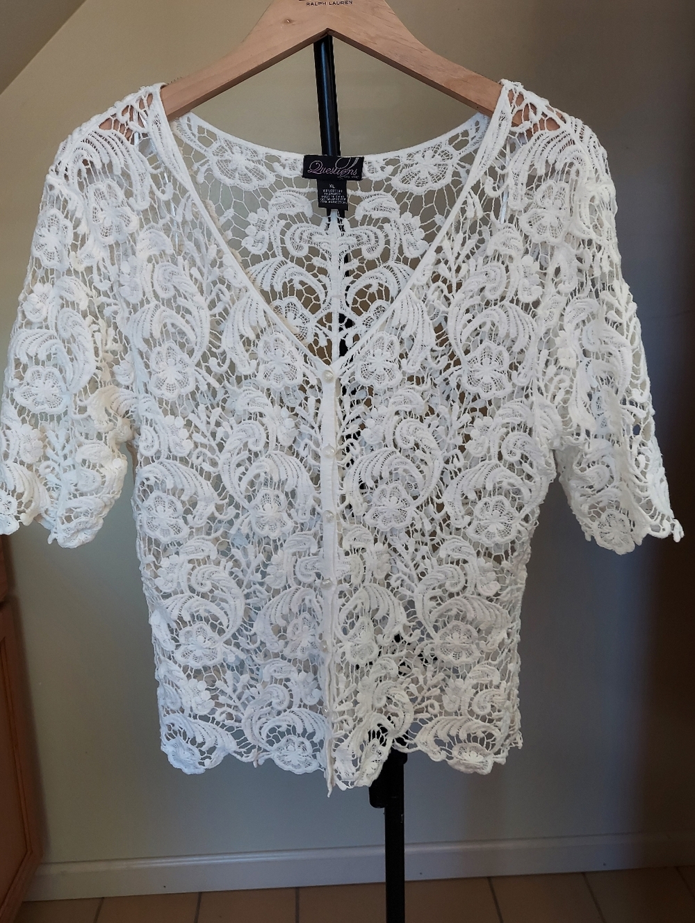 Questions By Say What  lvory Floral Lace Button Front Blouce Top Sz XL  Sheer